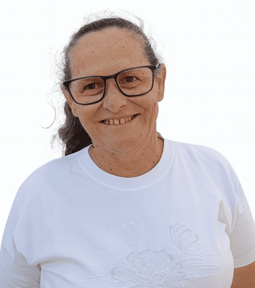 Helena Silva — escriturária